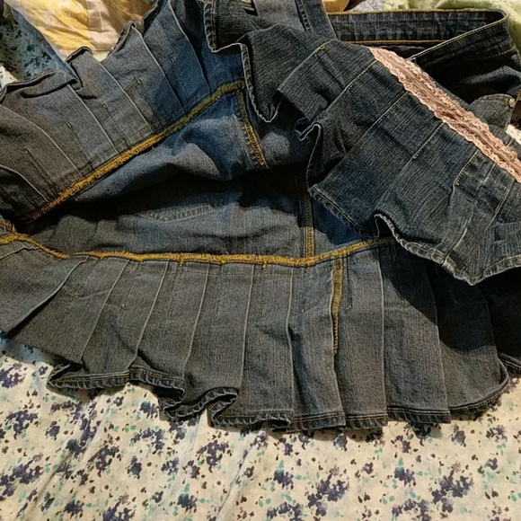 Plus size skirt - Picture 2 of 2